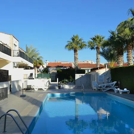 In Kato & 10 Min To Venus Apartment Paphos