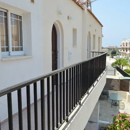 In Kato & 10 Min To Venus Apartment Paphos