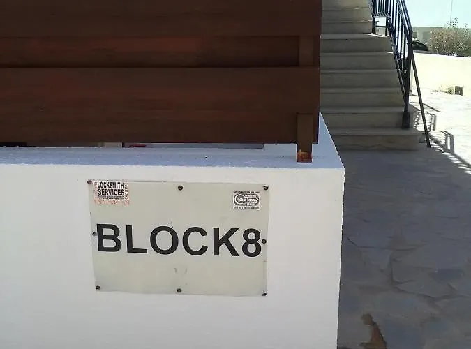 In Kato & 10 Min To Venus アパート パ フォス